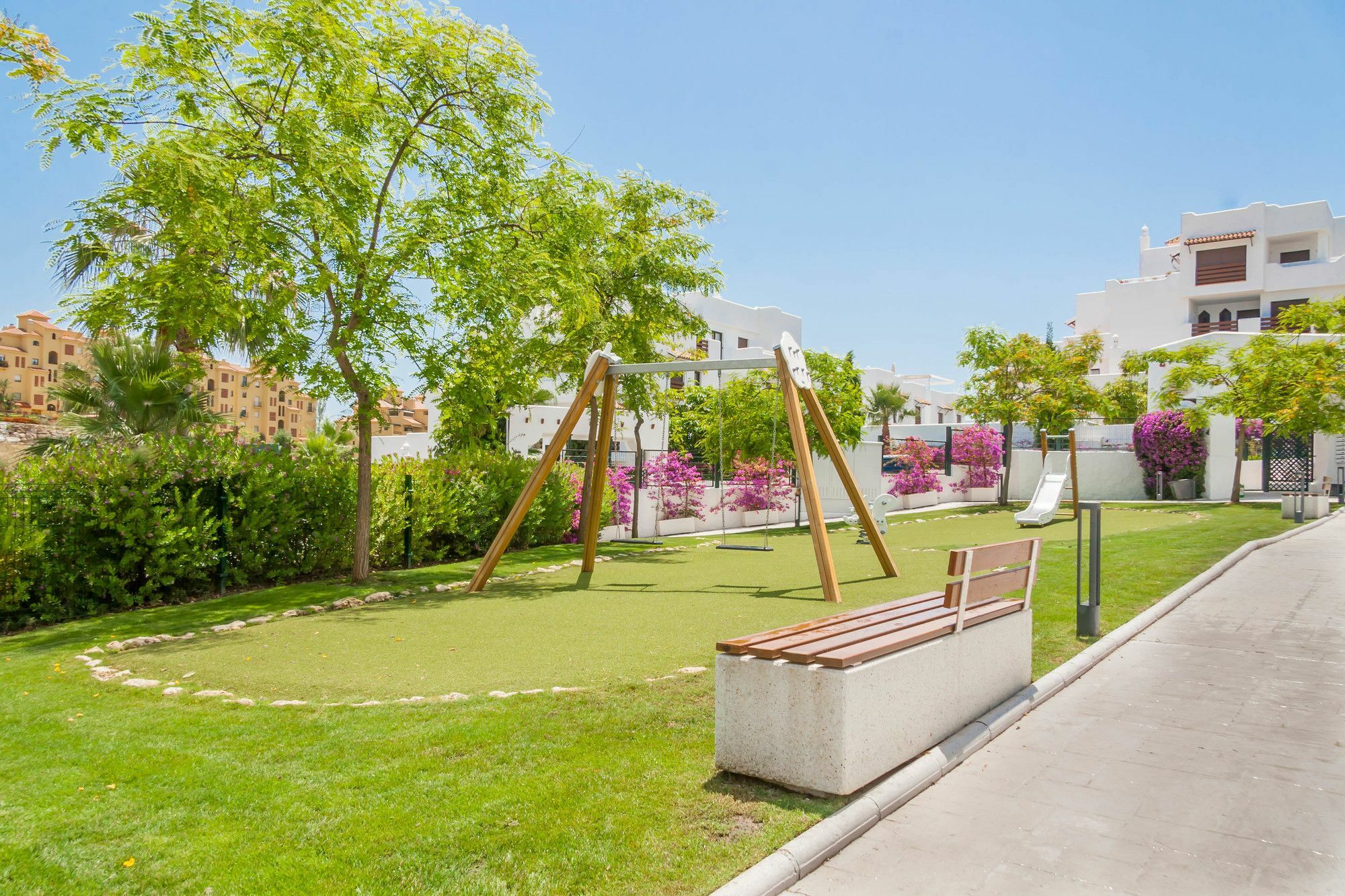Golf Hill Estepona Canovas Εξωτερικό φωτογραφία